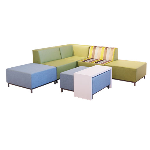 lowseat-sofa-verschiedenen-elemente-gruen-blau